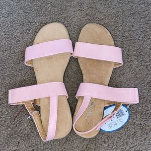 NWT Size 9 Pink Sandals